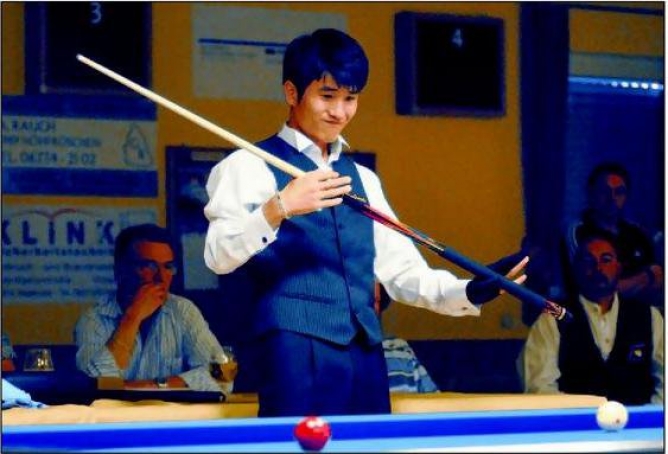 Carom Billiard In Won Kang Another Player From The Korean Invasion 3 Cushion World Cup Matosinhos Por 6 27 11 To 7 3 11 Kozoom